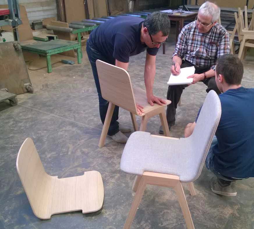 Chaise-chene-massif-heldu-design-iratzoki-studio-alki-11