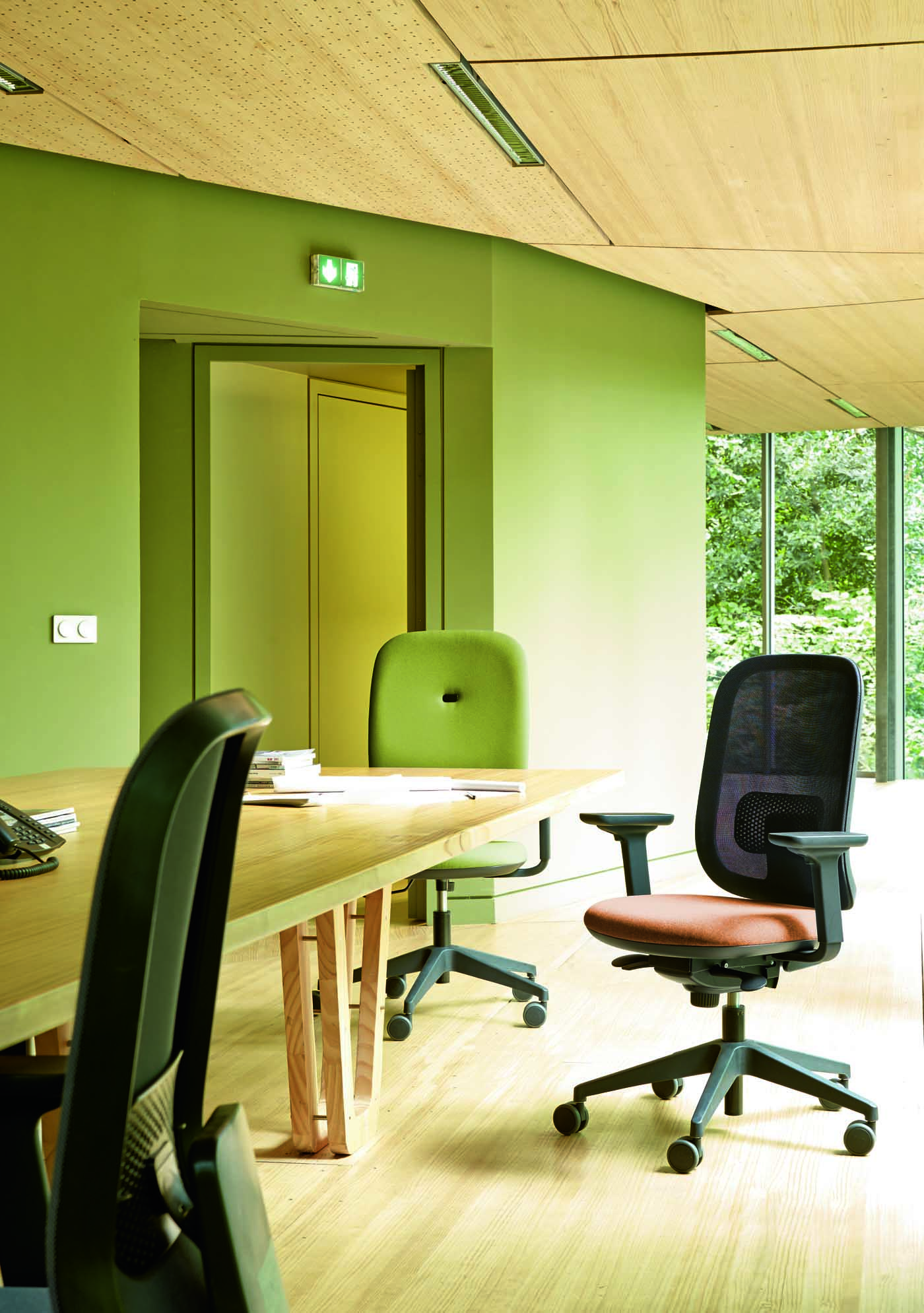 Chaise-de-bureau-design-Iratzoki-Studio-Alaia-Sokoa-12