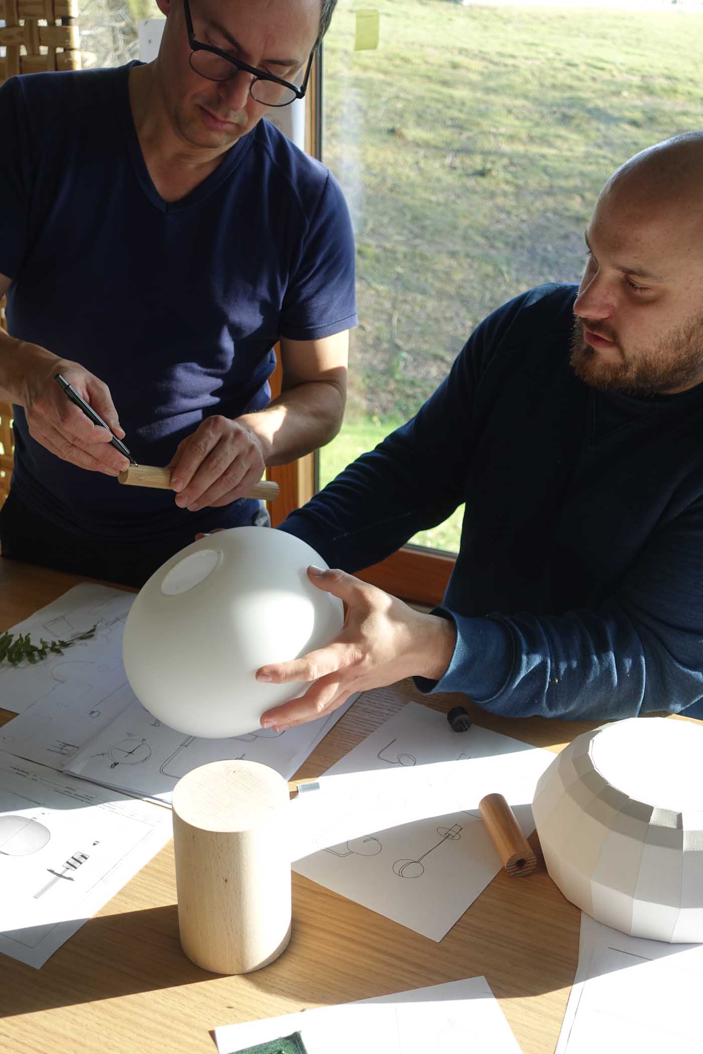 Ledsc4-Ilargi-Lamp-Design-Iratzoki-Studio-02