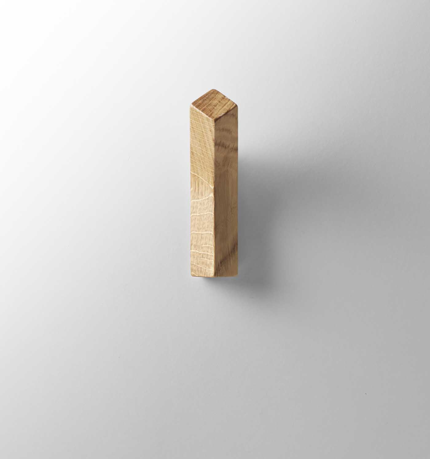 Patere-chene-massif-dilindan-Alki-Design-Iratzoki-Studio-10